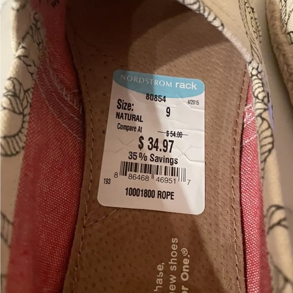 New Never Worn TOMS SHOES SIZE 9 Slip On Womens Flats Casual Beige Rope Design - Picture 5 of 7